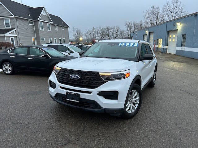 2020 Ford Explorer Base