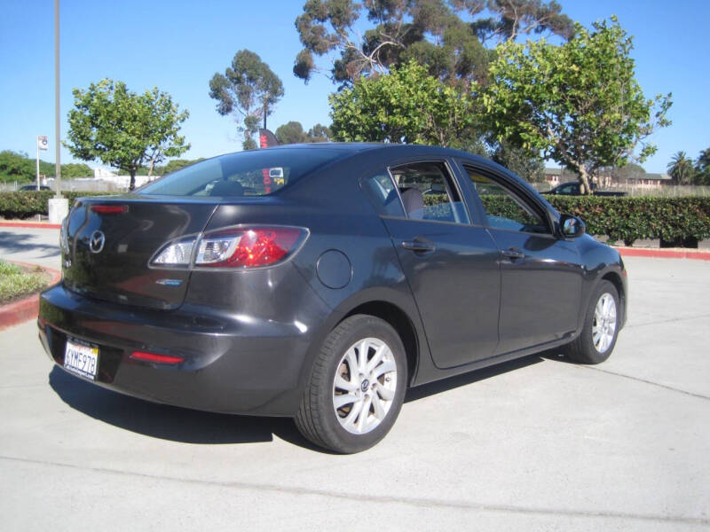 2013 Mazda MAZDA3 i Touring