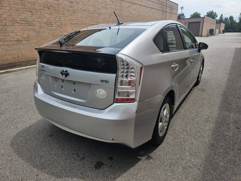 2010 Toyota Prius III