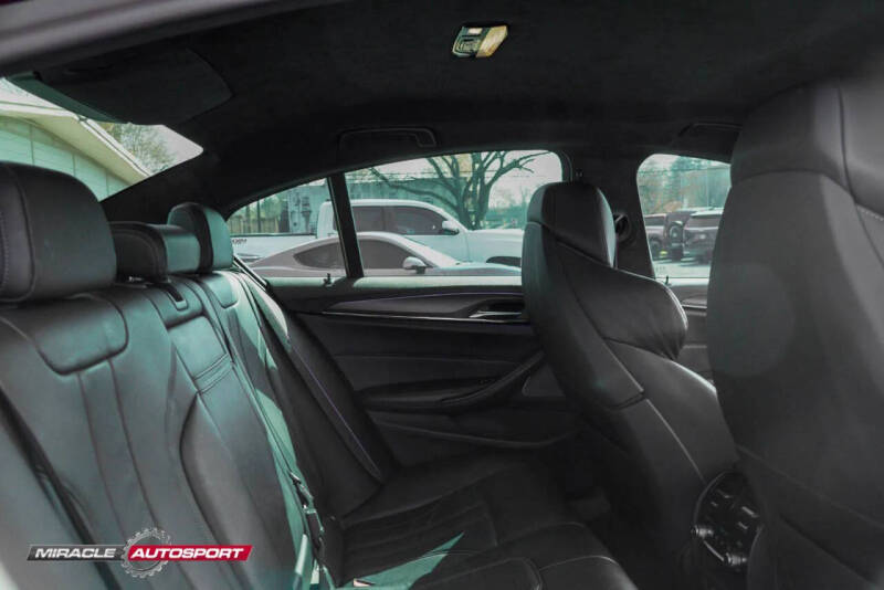 2022 BMW M5