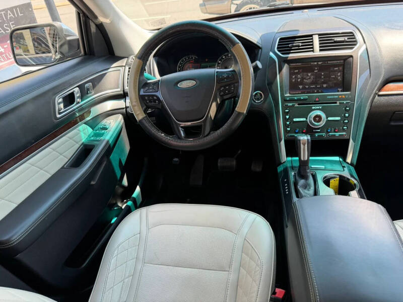 2016 Ford Explorer Platinum