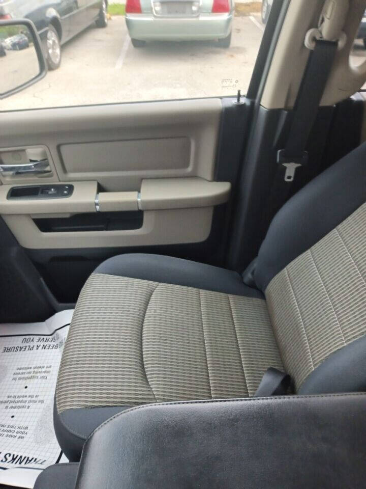 2009 Dodge Ram Pickup - $8,950