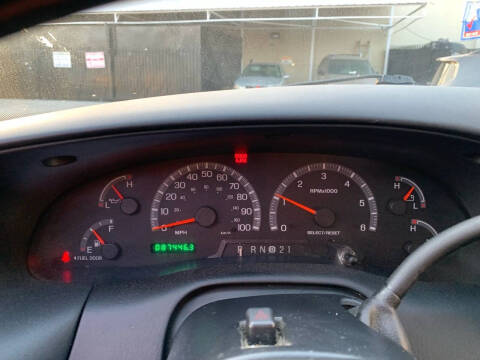 2003 Ford F-150 Lariat