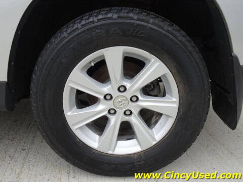 2011 Toyota Highlander SE