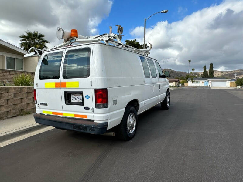 2010 Ford E-Series Econoline Van Commercial photo 11