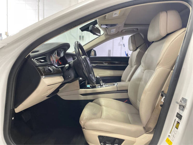 2012 BMW 7 Series 740i