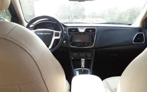 2012 Chrysler 200 Limited
