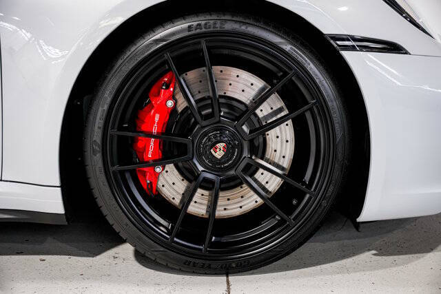 2023 Porsche 911 Carrera GTS