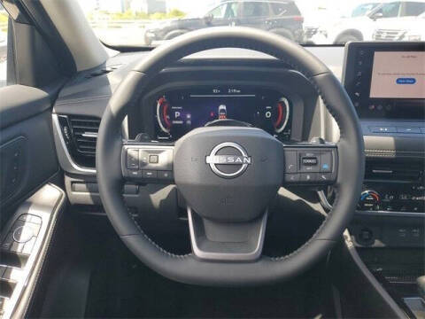 2025 Nissan Rogue SL