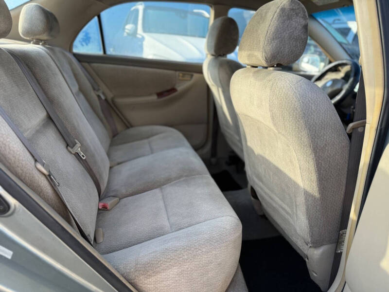 2003 Toyota Corolla LE