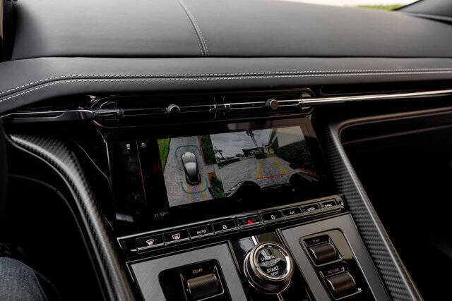 2024 Aston Martin DB12 V8