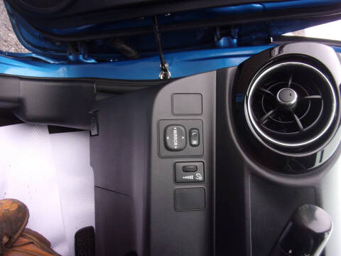 2015 Toyota Prius c Two