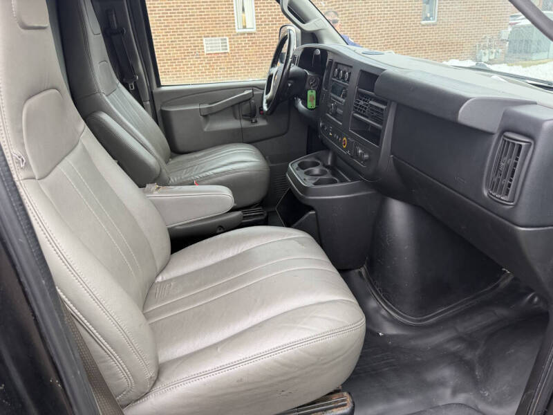 2016 Chevrolet Express 2500
