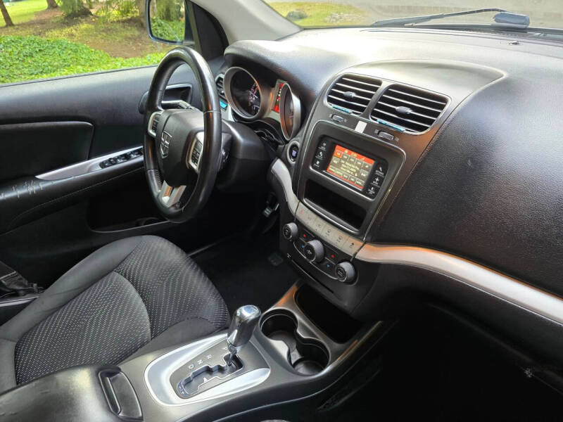 2019 Dodge Journey SE