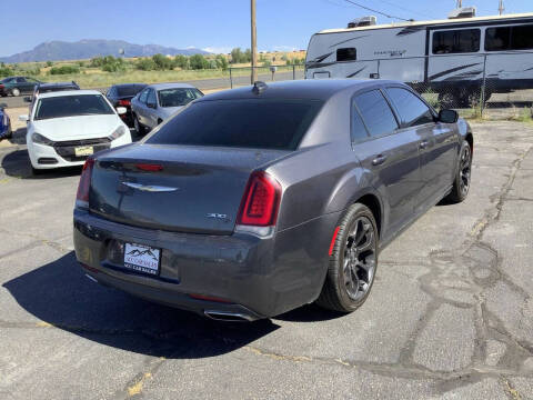2019 Chrysler 300 S