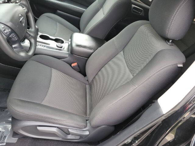 2020 Nissan Pathfinder S