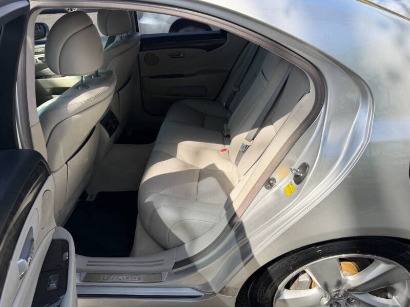 2011 Lexus LS 460