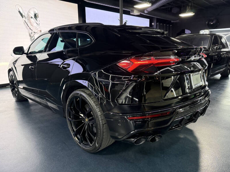 2020 Lamborghini Urus