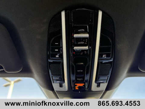 2018 Porsche Panamera 4