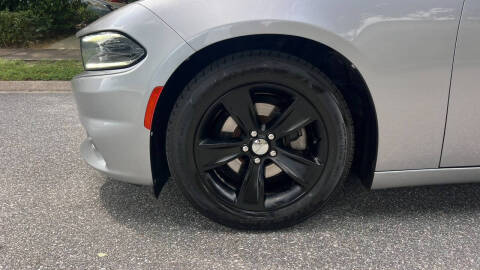 2016 Dodge Charger SXT