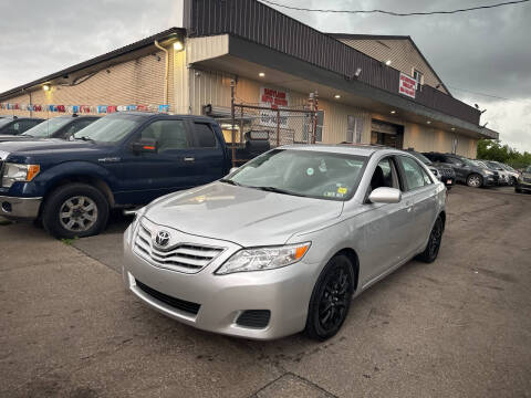 2010 Toyota Camry for sale at Six Brothers Mega Lot in Youngstown OH
