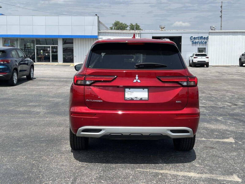 2023 Mitsubishi Outlander SEL