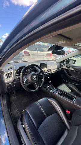 2018 Mazda MAZDA3 Touring