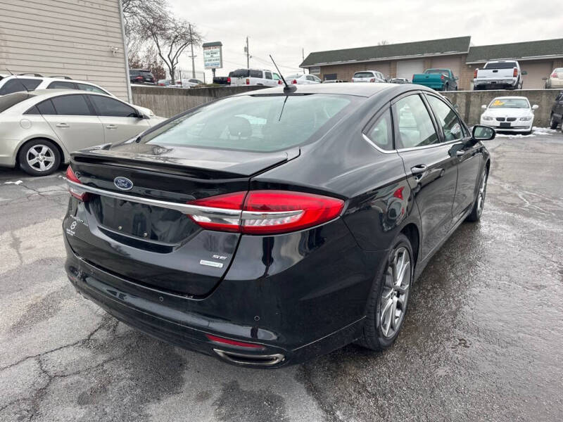 2017 Ford Fusion SE