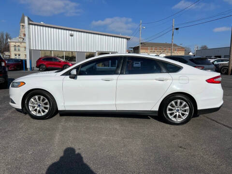 2016 Ford Fusion S