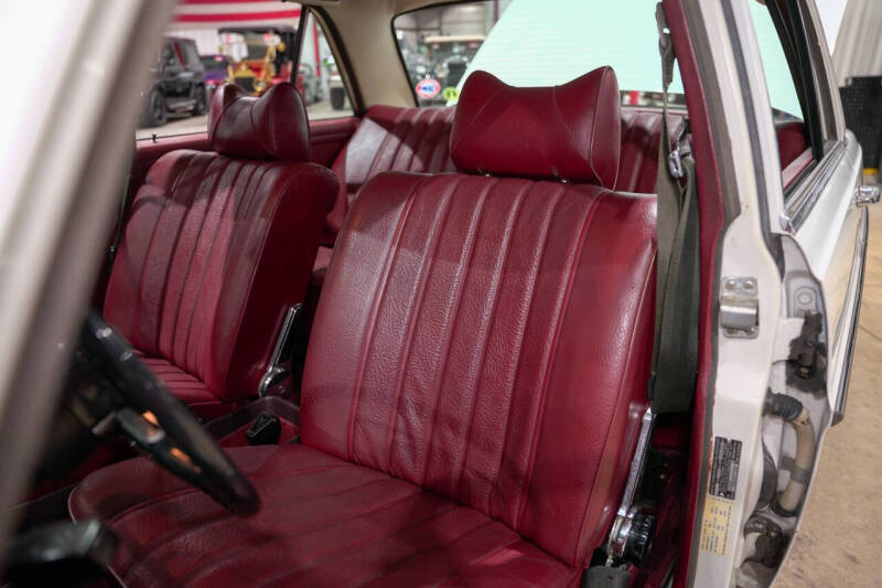 1972 Mercedes-Benz 280-Class