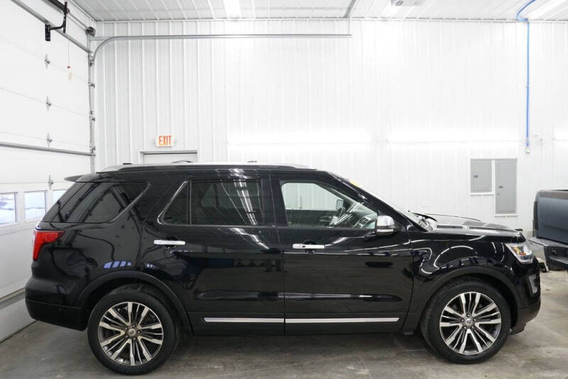 2017 Ford Explorer Platinum