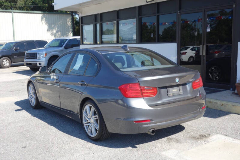 2013 BMW 3 Series 320i
