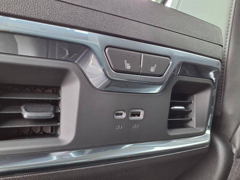 2026 Chevrolet Silverado 1500 LTZ - Photo 20