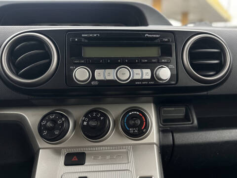 2008 Scion xB