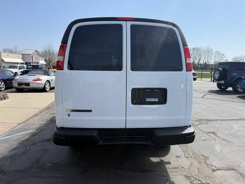 2021 Chevrolet Express 2500