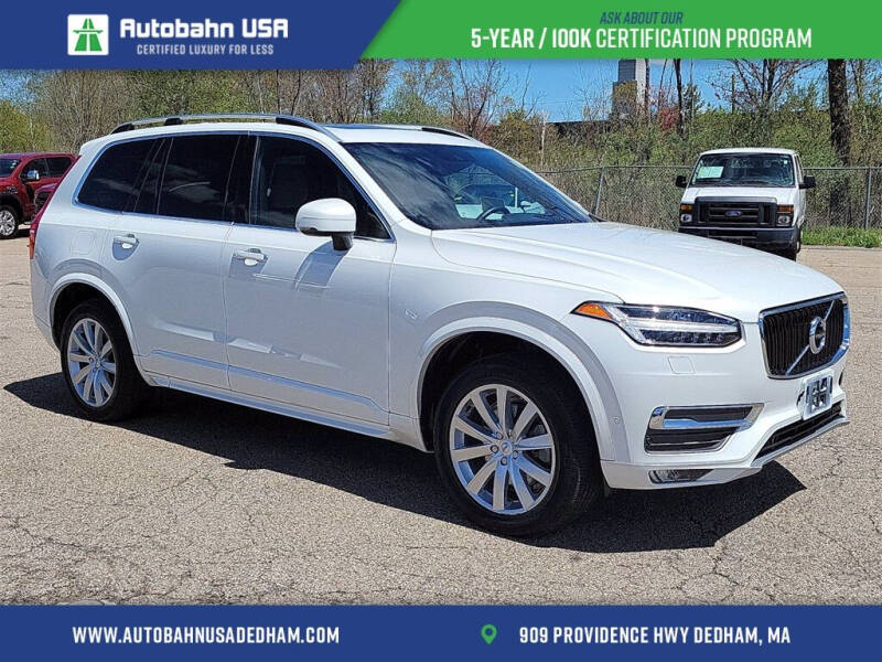 2017 Volvo XC90 T6 Momentum