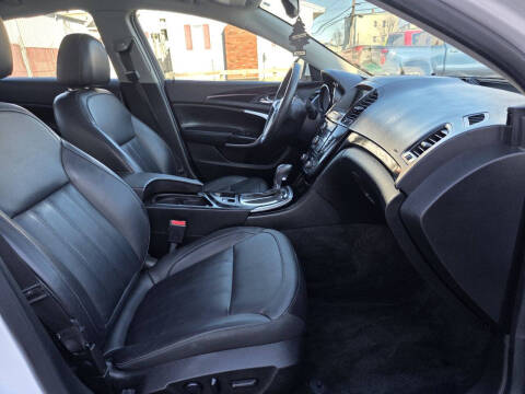 2013 Buick Regal Premium 2