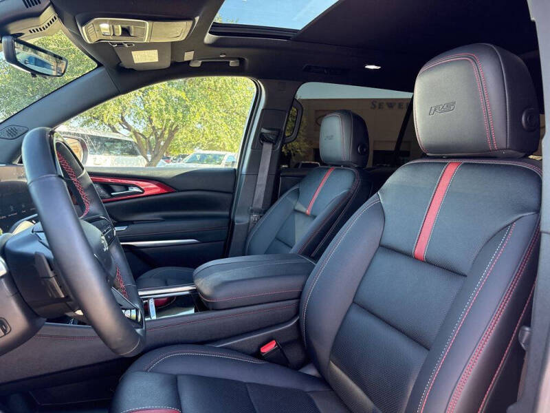 2025 Chevrolet Traverse RS
