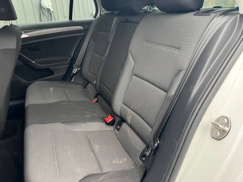 2018 Volkswagen Golf TSI S