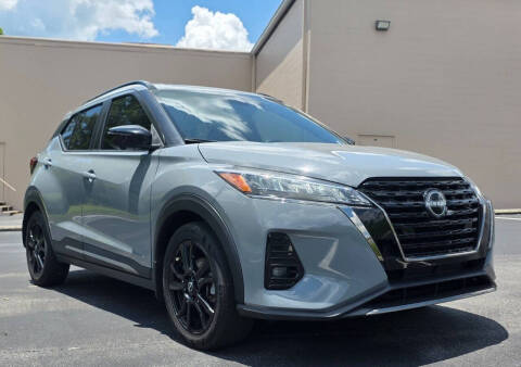 2022 Nissan Kicks SR