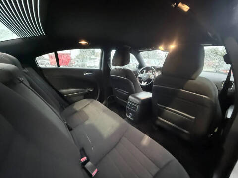 2013 Dodge Charger SE