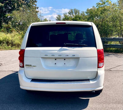 2013 Dodge Grand Caravan SE