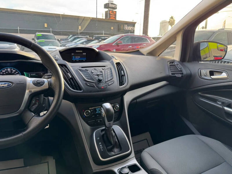 2015 Ford C-MAX Hybrid SE