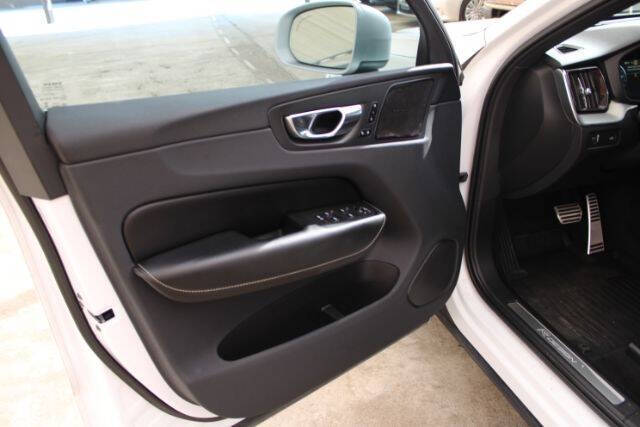 2019 Volvo XC60 T6 R-Design