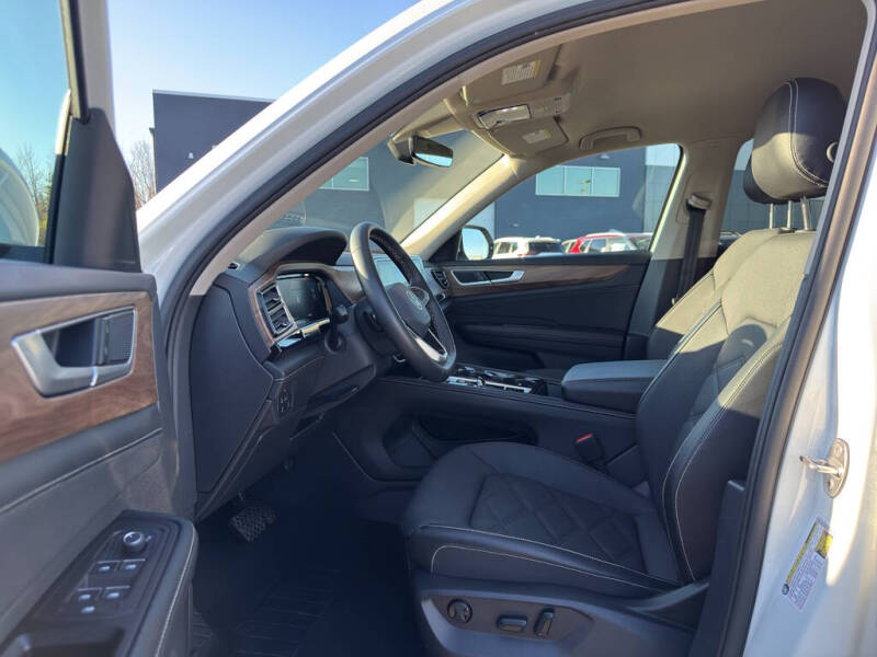 2024 Volkswagen Atlas SE 4Motion