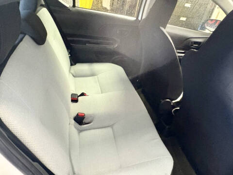 2015 Toyota Prius c Two