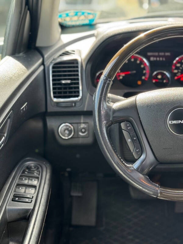 2012 GMC Acadia Denali
