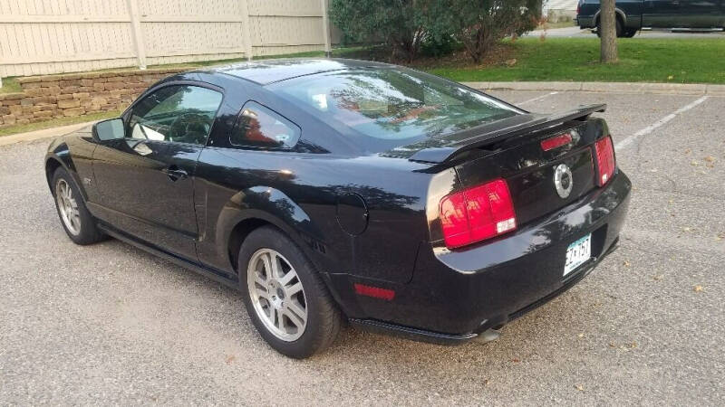 2005 Ford Mustang GT Premium