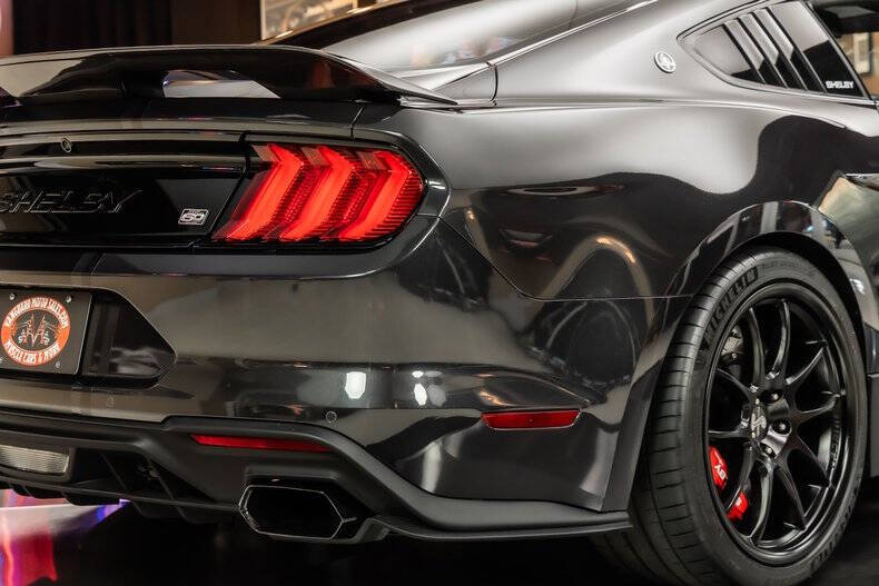 2022 Ford Mustang
