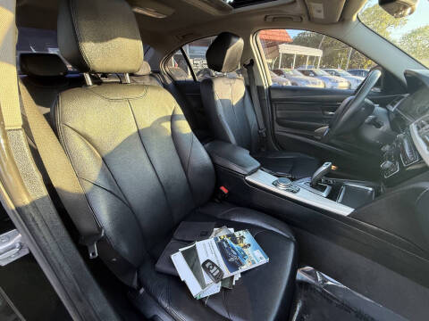 2017 BMW 3 Series 320i